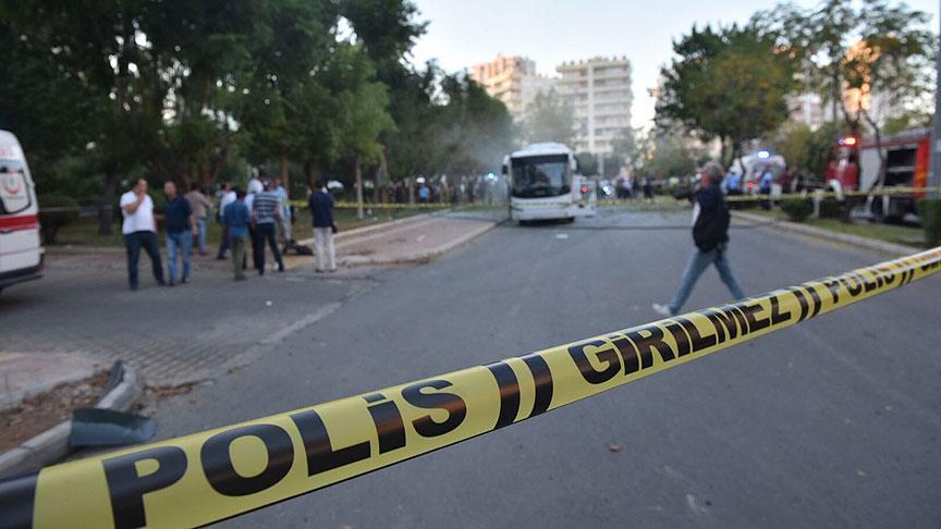 Bomb attack targets police vehicle in southern Turkey