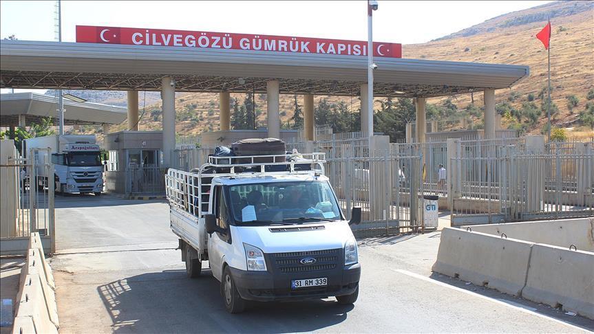 Турция разрешила коммерческие перевозки в Идлиб