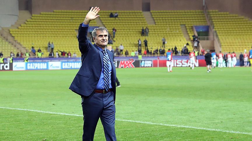 Beşiktaş Teknik Direktörü Güneş: Beraberliğin avantaj olacağı maçtan 3 puanla ayrıldık