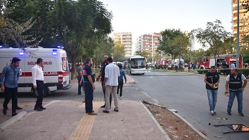 Kalkınma Bakanı Elvan: Mersin'deki terör saldırısına ilişkin 11 kişi gözaltında