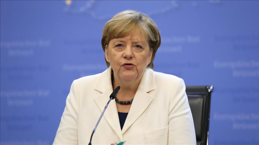 Merkel: Nuk ka përparim për të kaluar në fazën e dytë të bisedimeve për Brexit-it