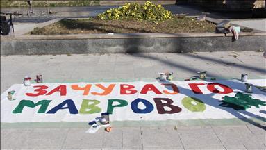 Еколозите изработија банер зачувување на Националниот парк Маврово