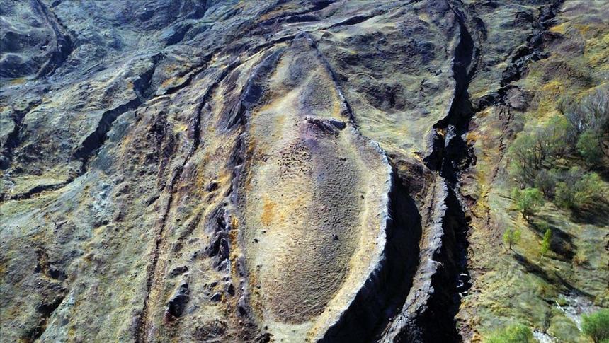 باحث أمريكي يتتبع أثر سفينة نوح على جبل أغري التركي (تقرير)