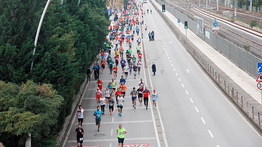 '5. Cumhuriyet Koşusu ve Çocuk Maratonu' düzenlendi