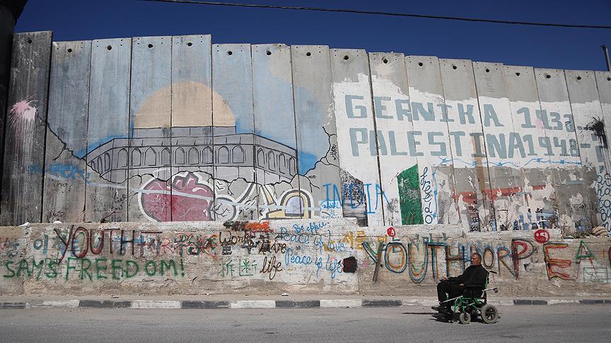 Grafiti sanatçılarının uğrak yeri: Ayrım Duvarı