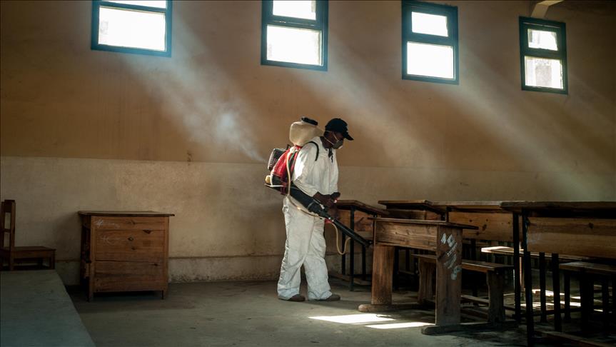 Madagascar plague outbreak delays start of school year