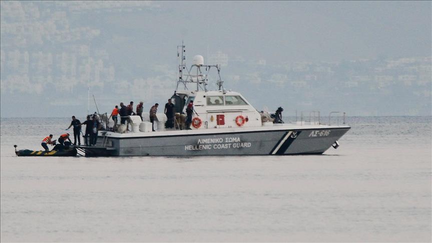 Greece: 1 migrant dies as wooden boat sinks