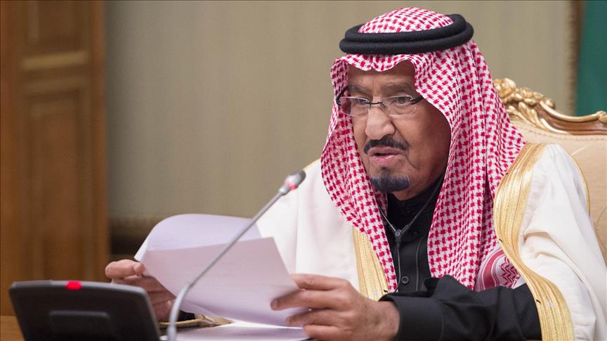 Saudi king meets resigned Lebanese PM