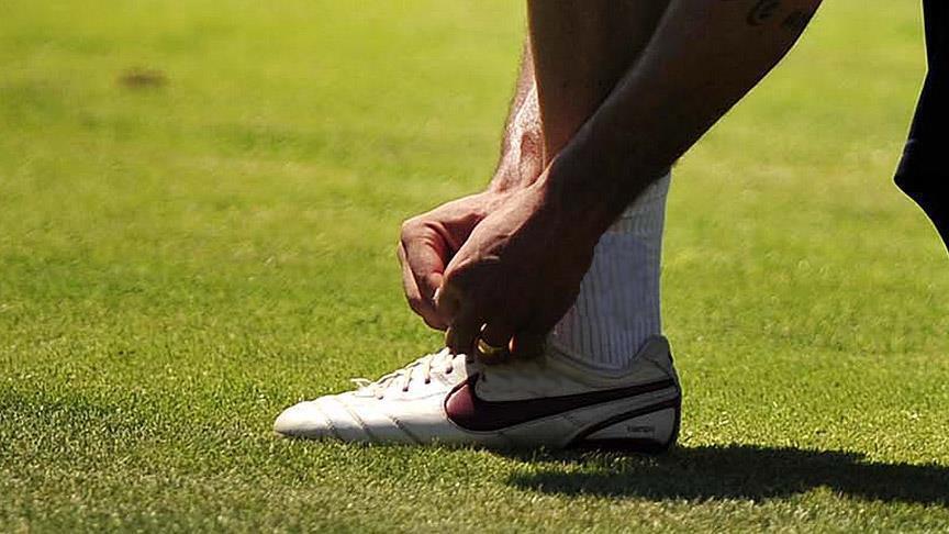 "شداد" الثمانيني العنيد.. هل يعيد لكرة القدم السودانية بريقها؟