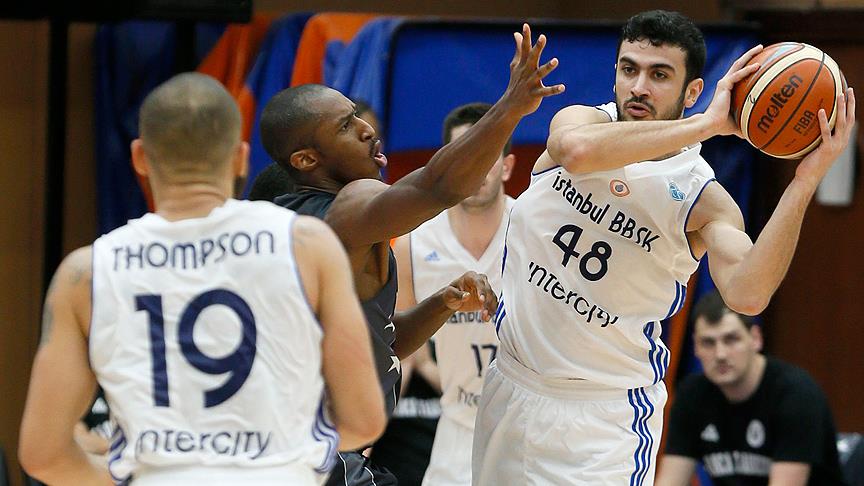 İstanbul Büyükşehir Belediyespor evinde kazandı