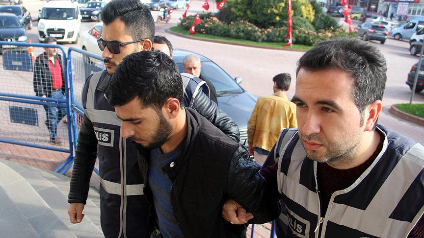 Dolandırıcılara inanarak 2 gün telefonu açık tutup ayrı odada kaldılar