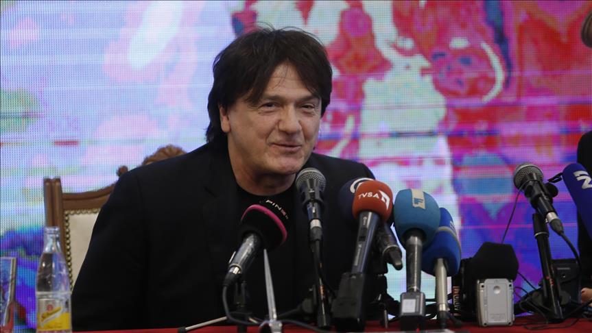 Sarajlije Novu 2018. godinu dočekuju ispred Vječne vatre sa Zdravkom Čolićem