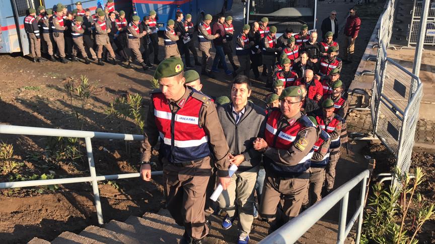 'Firari amiral Bay'ın kendisini kandırdığını iddia etti'