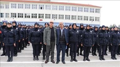 Şehit Fethi Sekin'in babası polis adaylarıyla bir araya geldi