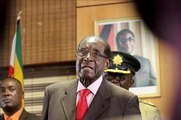 Tanks seen heading for Zimbabwe capital, rumor of coup
