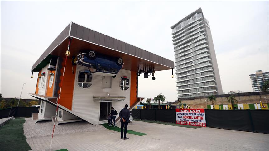 Turquie: "La maison inversée" attend ses visiteurs à Ankara