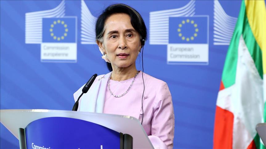 Myanmar’s Suu Kyi isolated over silence on Rohingya