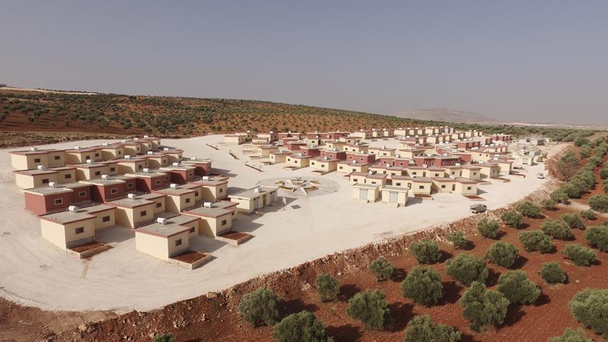 Suriye'de 'Rahmet Yaşam Köyü' açıldı