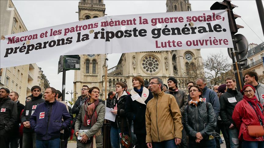 French unions retake streets to protest labor reform
