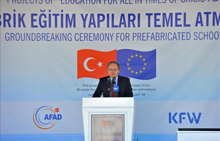 EU envoy praises Turkey's education efforts for Syrians