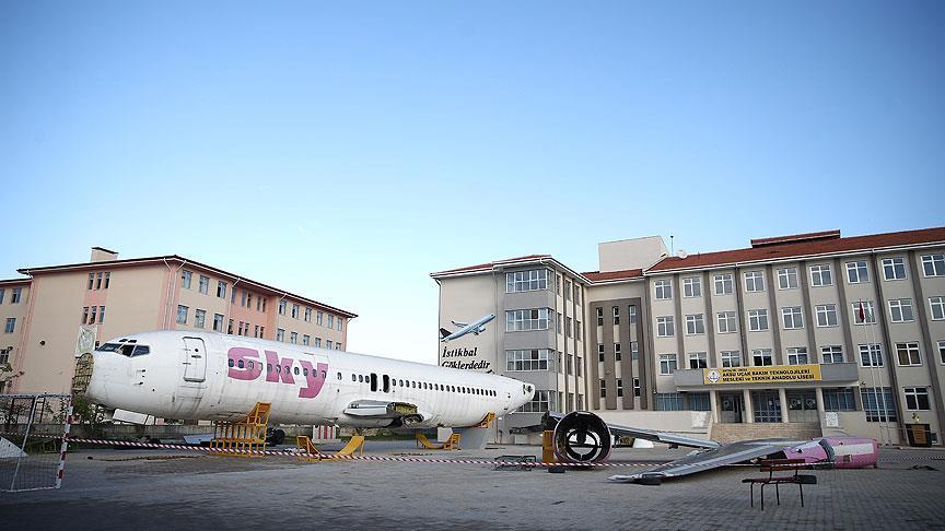 Decommissioned plane serves as library in south Turkey
