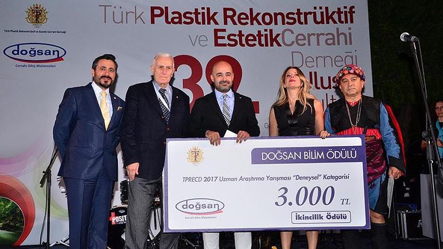 Sıçanlar üzerinde denenen kök hücre çalışması ödül getirdi