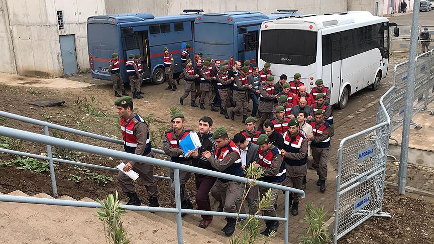 FETÖ'cü komutandan 'Kimyasal saldırı var, topları doldurun' emri