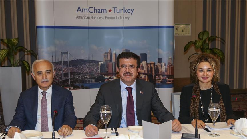 Zeybekci s'entretient avec des hommes d'affaires américains à Istanbul