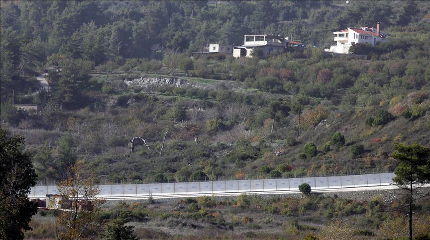 Турция завершает строительство стены на границе с Сирией 