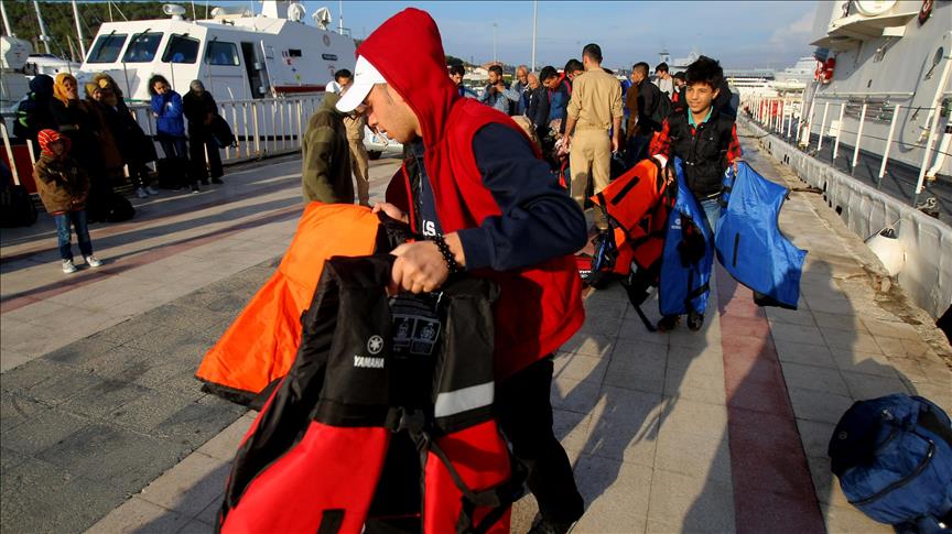 12 undocumented migrants held in southwest Turkey