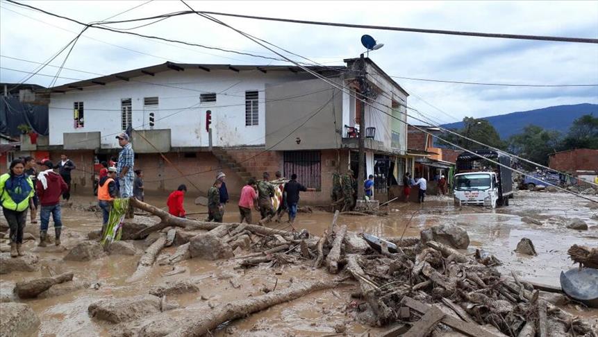 Obilne padavine zahvatile Kolumbiju: U poplavama i bujicama stradalo najmanje 14 ljudi