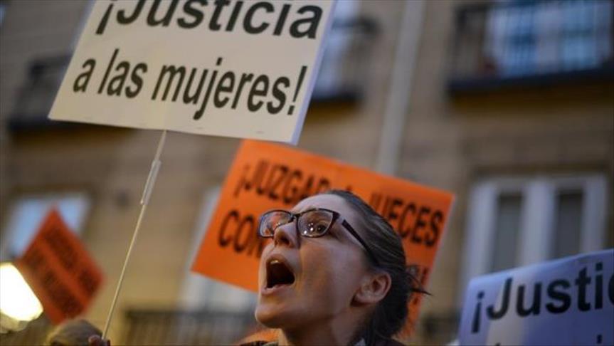 En España presentan las pruebas del presunto abuso sexual a una mujer