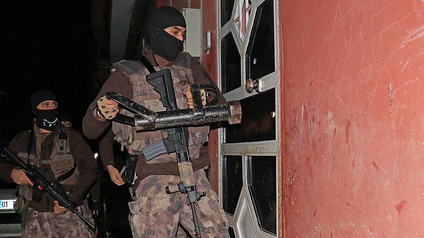 'Adana'nın uyuşturucu baronu'na operasyon: 21 gözaltı