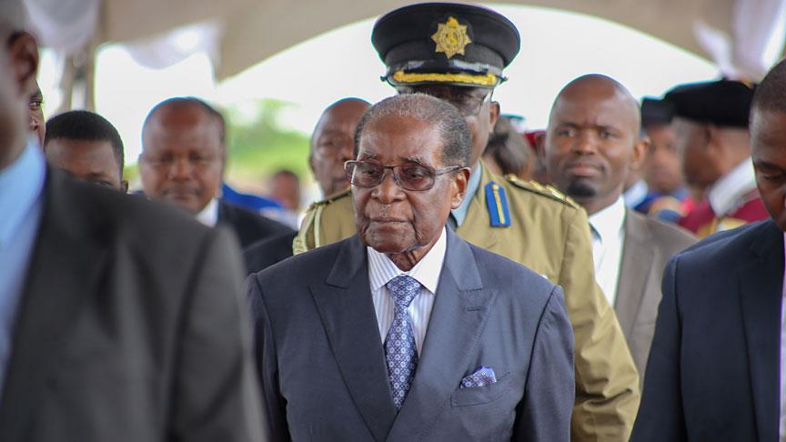 استقالة رئيس زيمبابوي روبرت موغابي من منصبه (رئيس البرلمان)