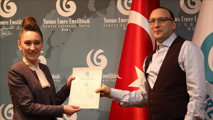 Prishtinë, Instituti "Yunus Emre" ndau certifikata për pjesëmarrësit në kurset e gjuhës turke