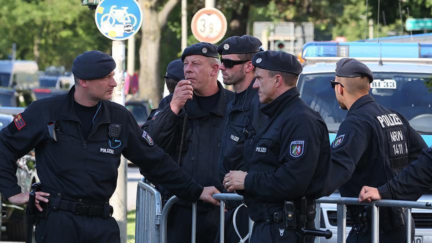 الشرطة الألمانية تشن عملية واسعة لمكافحة الإرهاب في ٤ ولايات 
