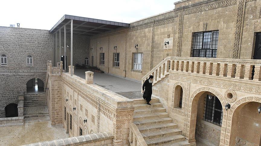 Mor Gabriel Manastırı'na ait kabristanın tapusuna iade kararı sevinçle karşılandı