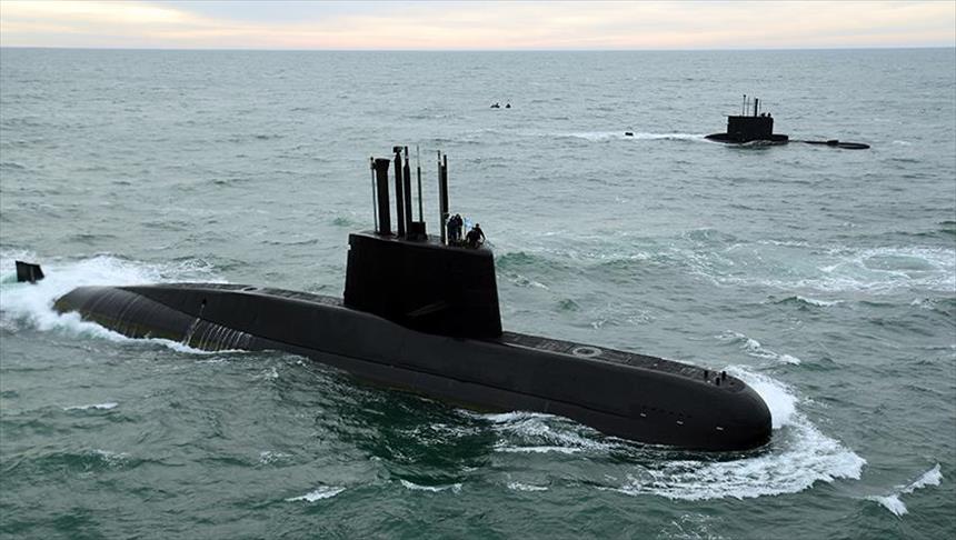 Con un segundo buque con minisumergible se busca submarino argentino