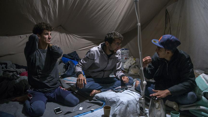 Yunanistan'daki Moria kampında sığınmacılar gayriinsani şartlara mahkum