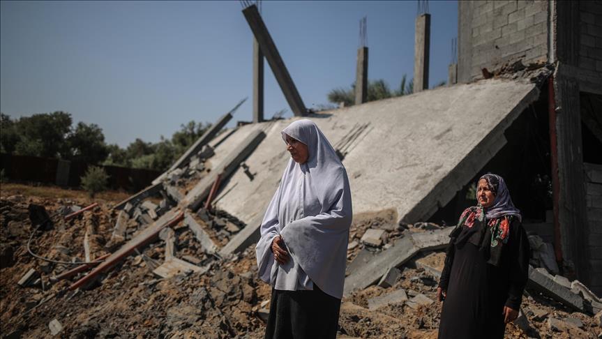 Gazans demand reconstruction of destroyed homes
