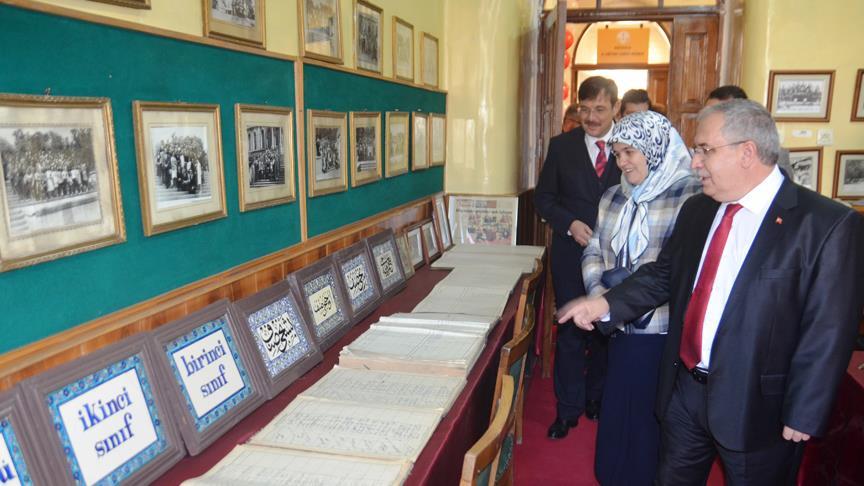 'Taş mektep'te Eğitim Tarihi Müzesi açıldı