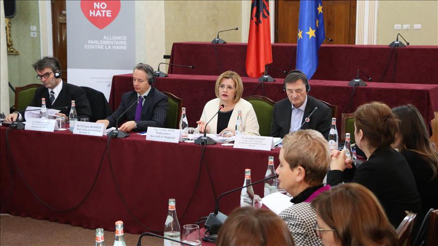 Tiranë, konferencë për luftën kundër diskriminimit dhe urrejtjes 