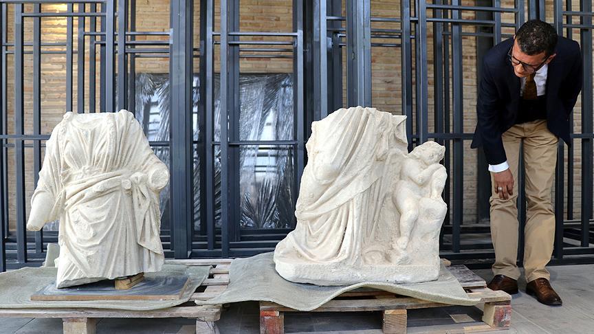 Anavarza Antik Kenti'nde 'Hygieia ve Eros' heykeli bulundu