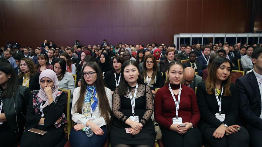 100 Turkish alumni groups abroad set to form by 2020