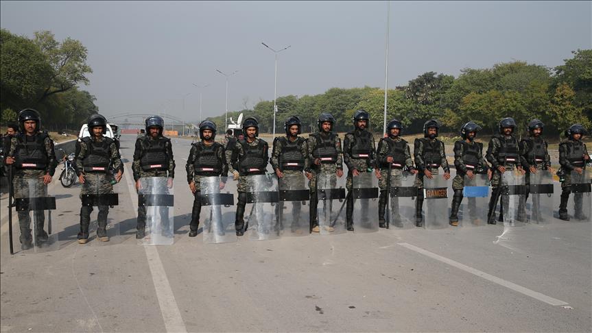 Pakistan: Paramilitary rangers to 'handle' protesters