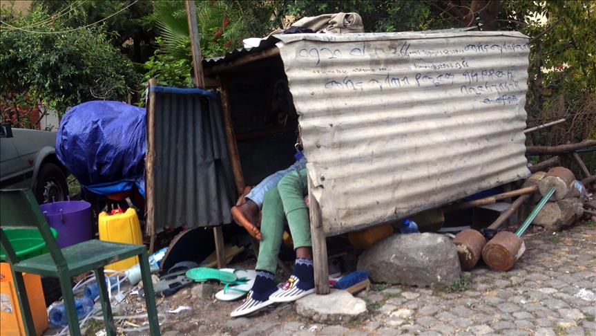 Neimaština prisiljava Etiopljane da žive u kućama od lima 
