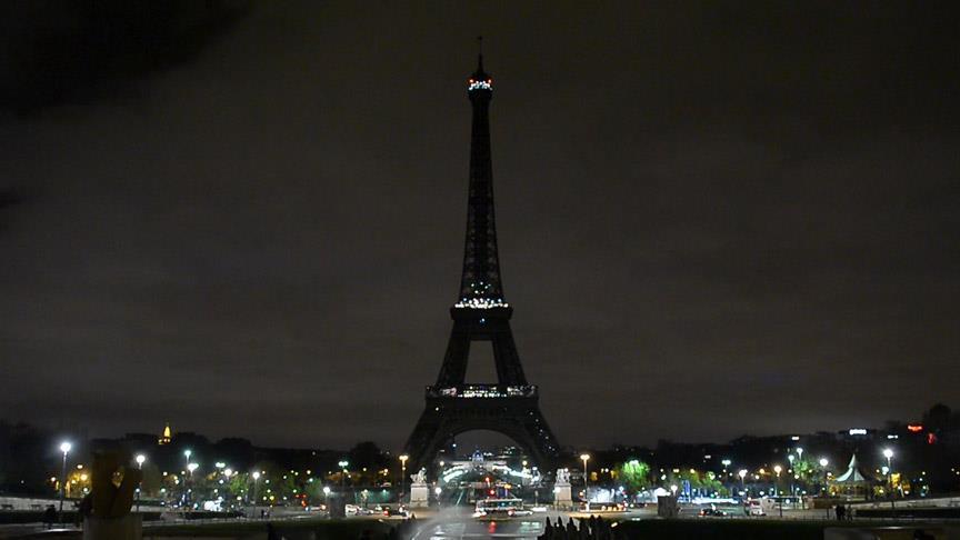French third-quarter GDP rises 0.5 percent