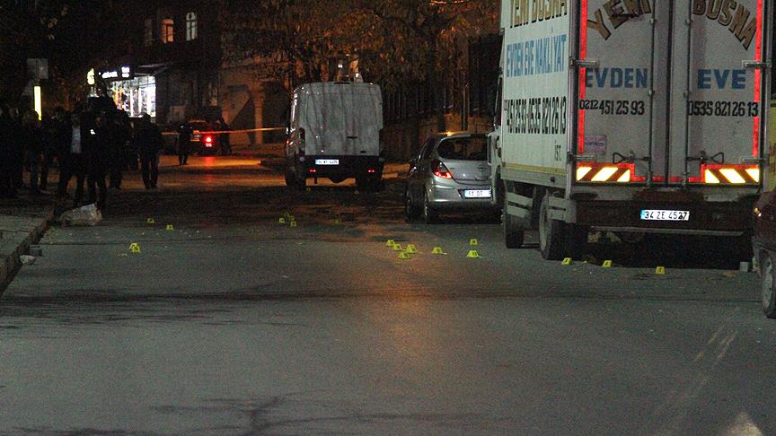 Bağcılar'da silahlı kavga: 1 öğrenci yaralandı