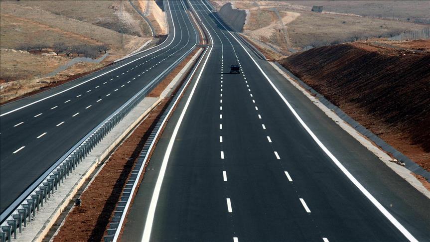 Iraq reopens strategic highway after three-year closure