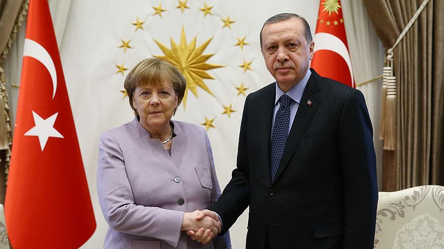 Cumhurbaşkanı Erdoğan, Merkel ile telefonda görüştü